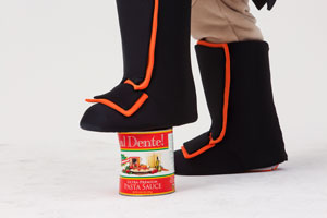 Maximus boot crushing a can